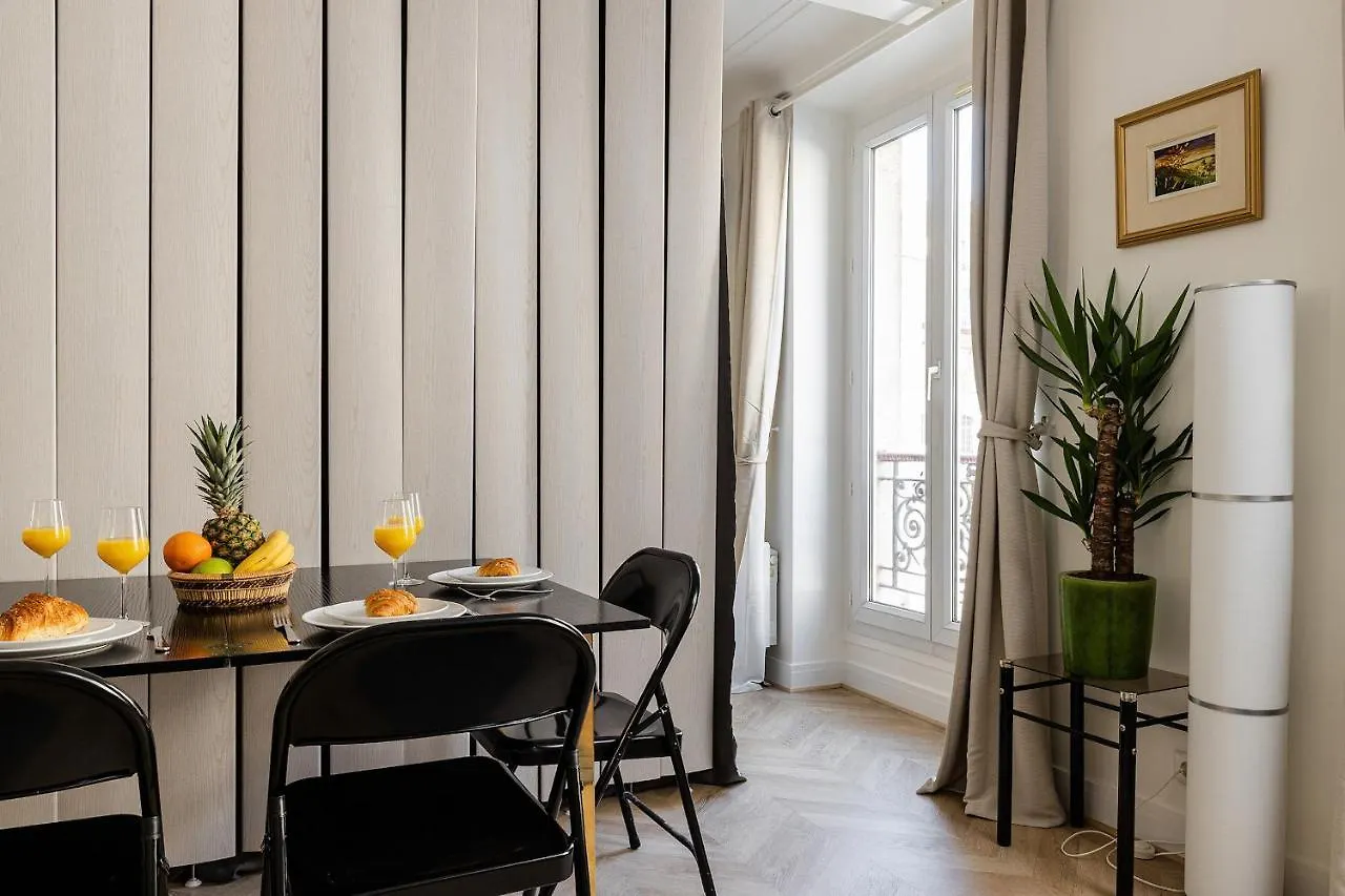 Pantheon & Luxembourg Gardens - City Apartment Paris 0*,  France